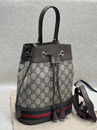 620135448-vert.jpg