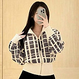 ̺    AM0995
